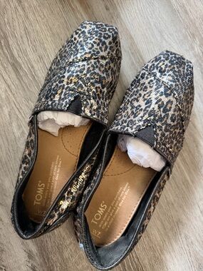 TOMS Women's Leopard Sequin Alpargata Flats - Brown/Black Size 7
